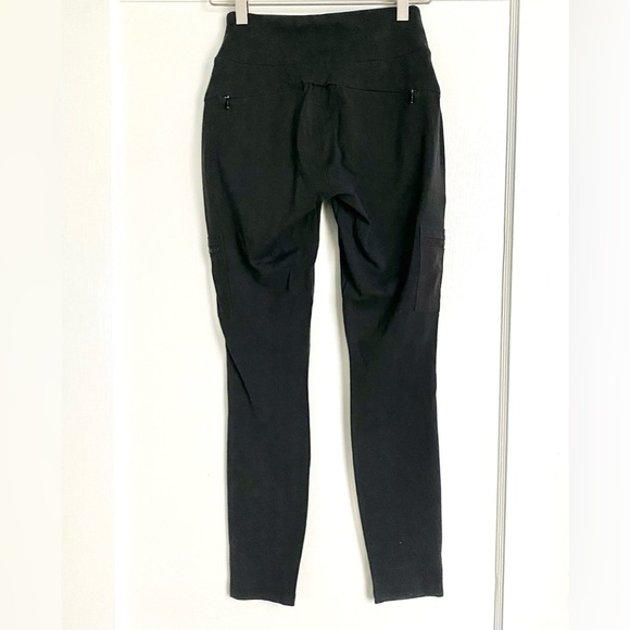 ATHLETA Headlands Hybrid Pocket Legging Pants in Black size 0 - Picture 3 of 10